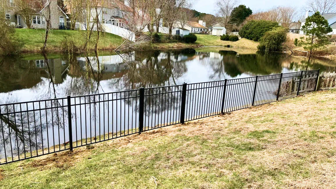 Commercial Fencing (1)